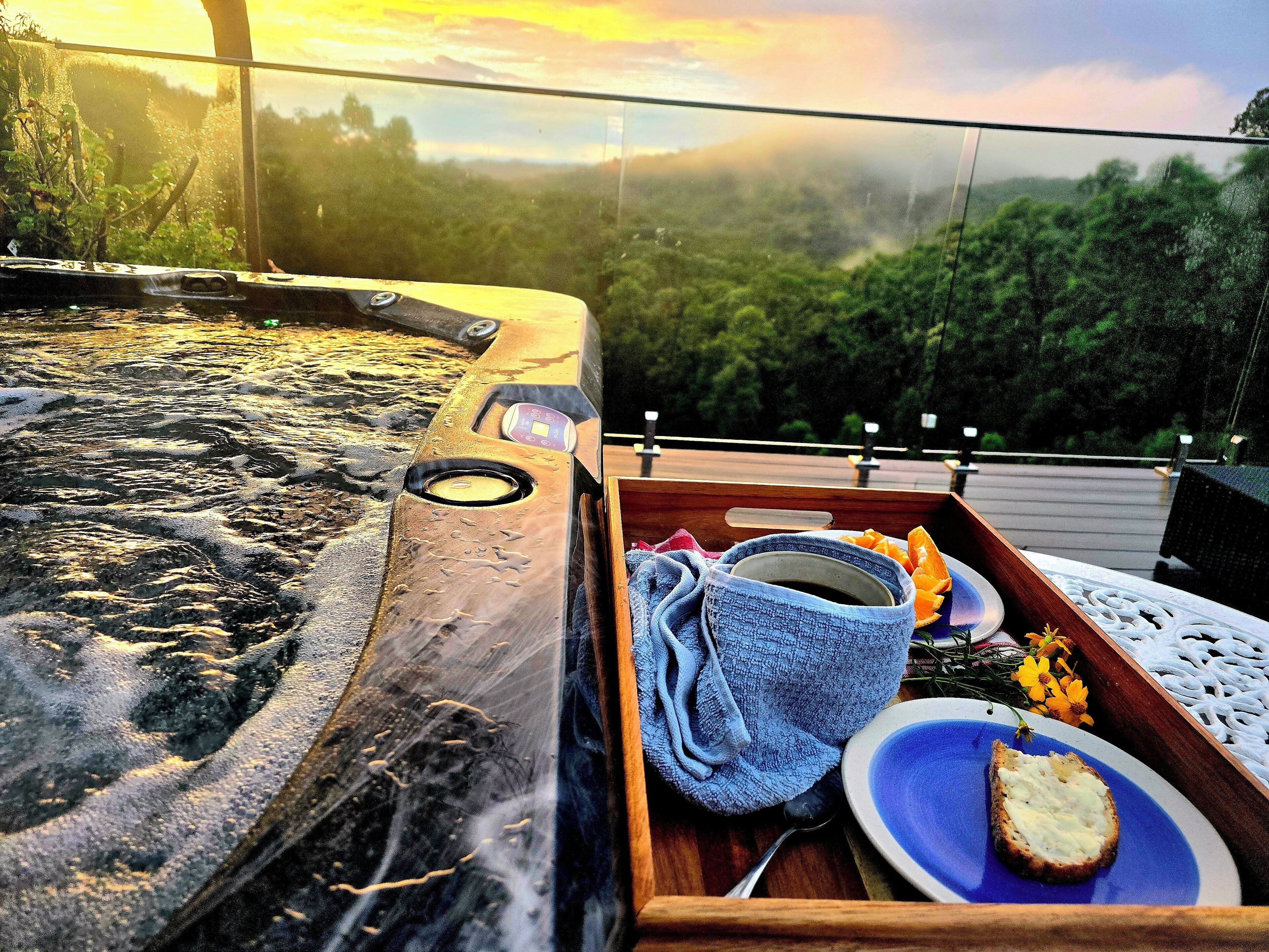 Outdoor spa tub
