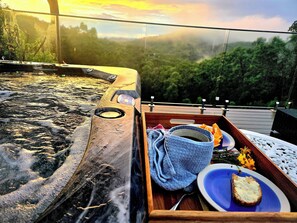 Bañera de hidromasaje al aire libre