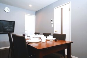 Superior Apartment | In-room dining - Asakusa The Apartment (Tokyo)