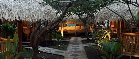 Standard Room, Beach View | Property grounds