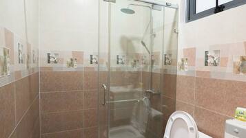 Suite, Stadtblick | Badezimmer