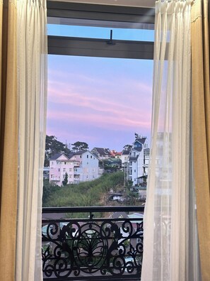 Double or Twin Room, Balcony, City View | Interior - Lôc Phát House (Da Lat)