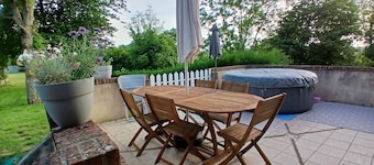 Longère Picarde "Chez Christine" Fully equipped for family vacations.