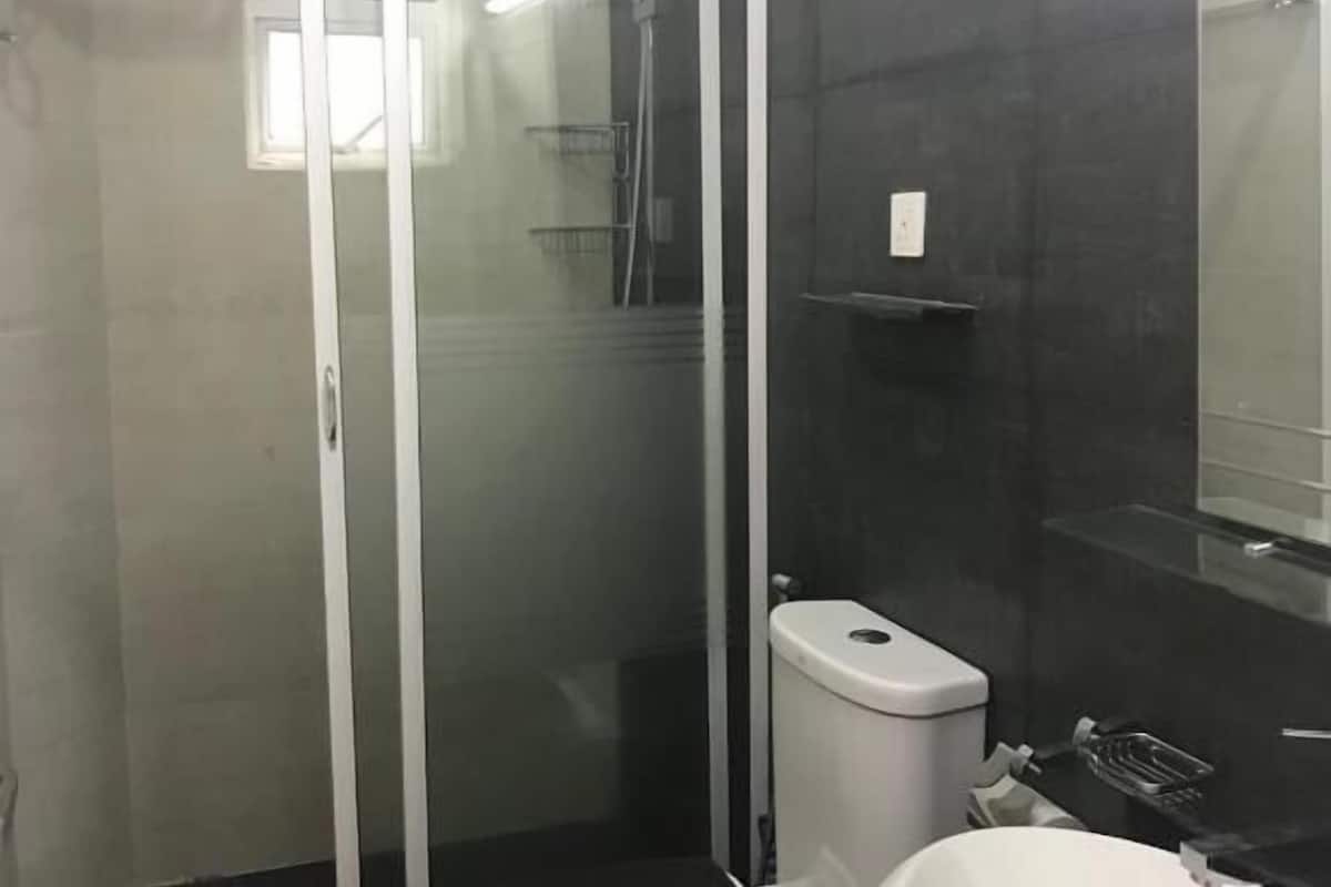 Standaard suite, uitzicht op meer | Badkamer