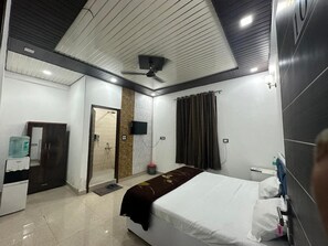 Standard Room | Katil lipat simpan/tambahan, Wi-fi percuma, cadar katil 