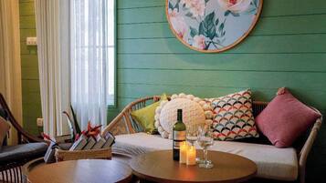 Elite Villa, Garden View | Living area