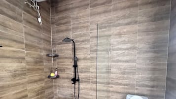 Kamar Double Deluks | Kamar mandi