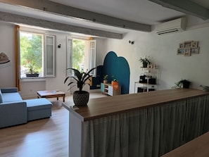 Nicht klassifiziertes Bild, 2 von 8, Schaltfläche