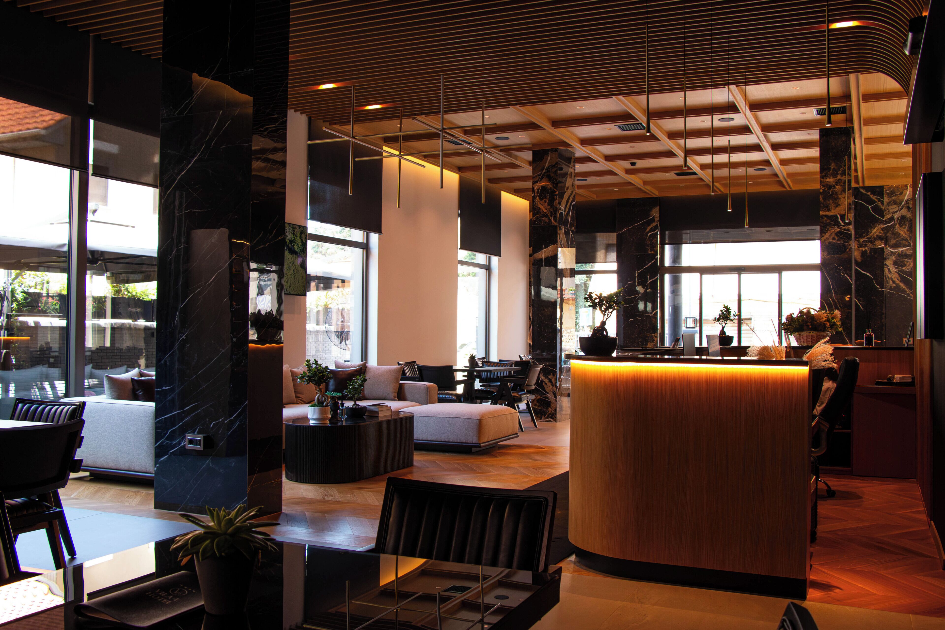 Lobby lounge