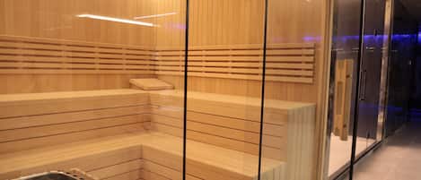 Sauna, hot tub, steam room, sports massages, massages