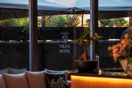Vila-L Hotel