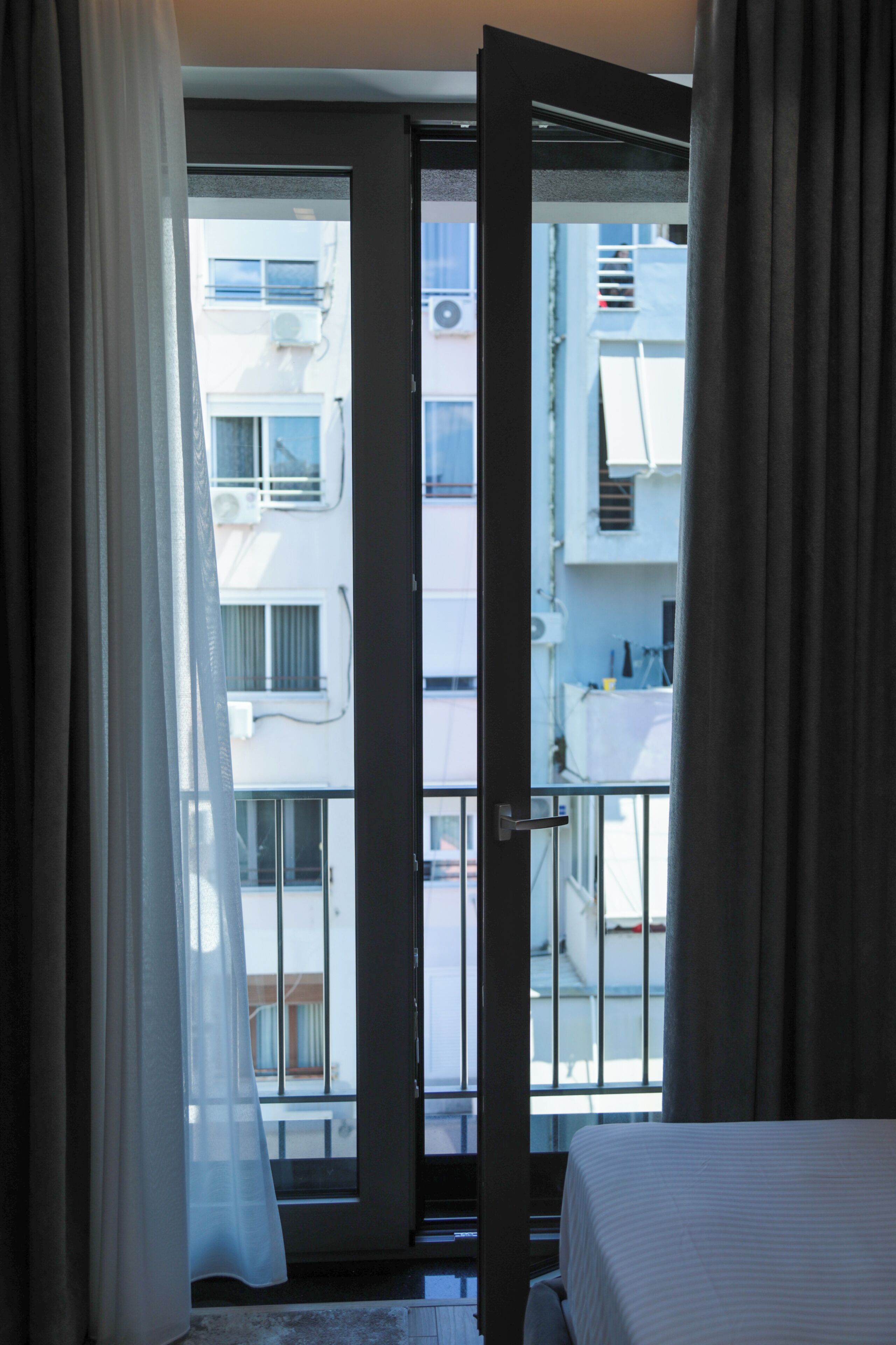 Deluxe tweepersoonskamer, 1 queensize bed, balkon, uitzicht op stad | Uitzicht op de stad
