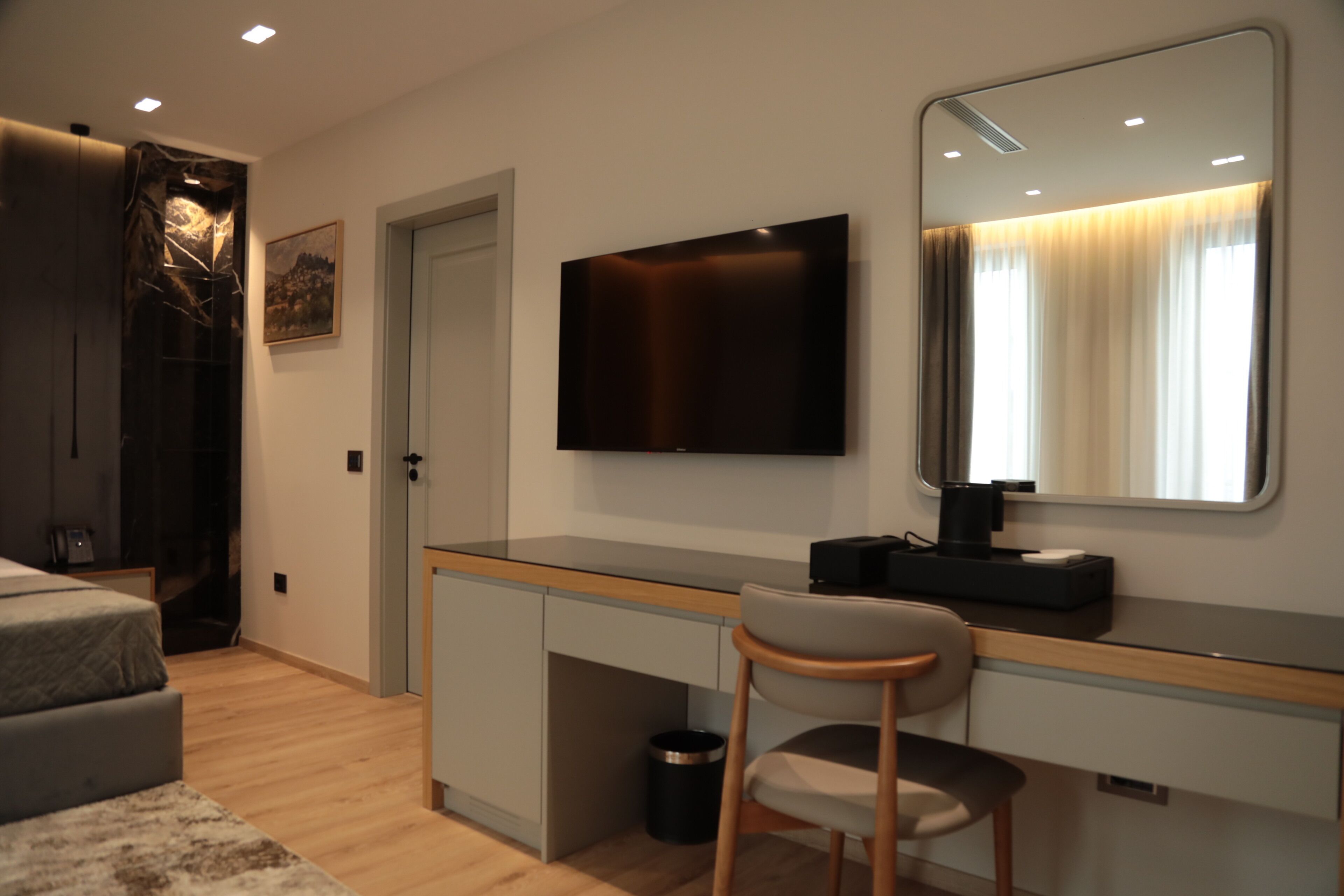 Deluxe Double Room, 1 Queen Bed, Balcony, City View