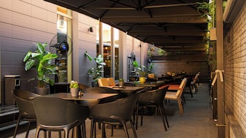 Cafe