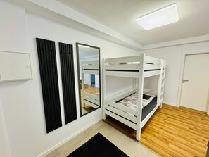 Room - Vrbo Property (Korschenbroich)