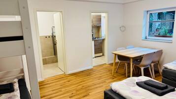 1 bedroom, WiFi, bed sheets