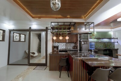 Jhenks Guesthouse in Bislig City