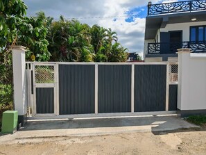 Property grounds - Farer Suites Serviced Apartment Martintar Nadi (Nadi)
