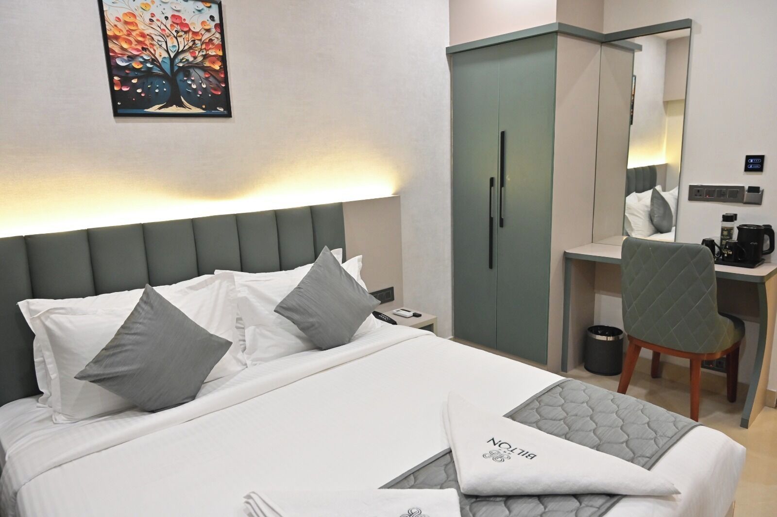 Deluxe Double Room, City View