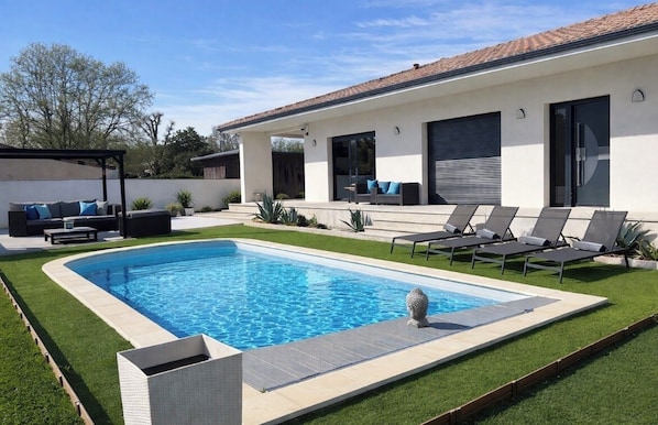 Niet-geclassificeerde afbeelding, 1 van 8, knop