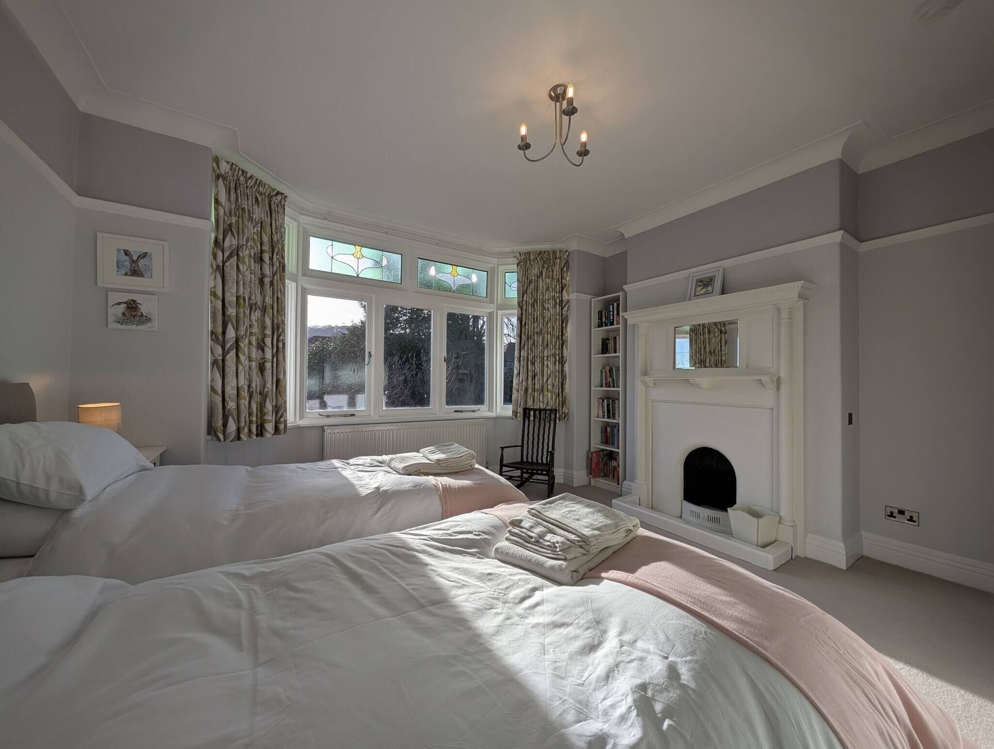 Iron/ironing board, Internet, bed sheets