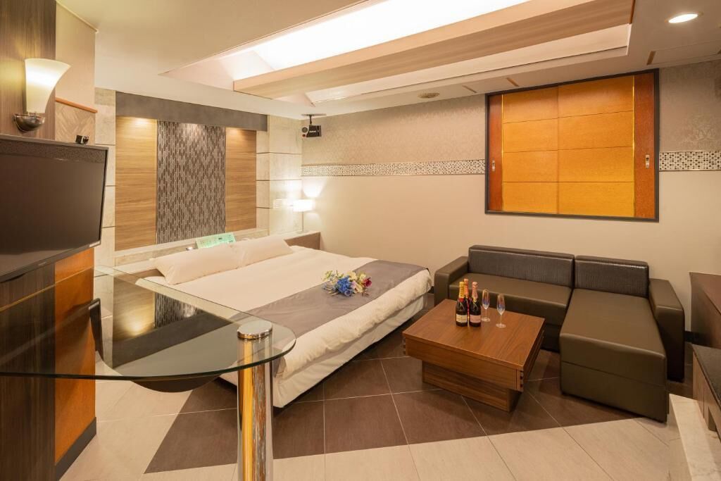 Economy Double Room, City View | Interior