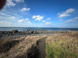 Beach - Cozy 2-Bedroom Mobile Home in Kirkcolm with Sea Views (Kirkcolm)