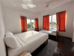 Room - Beautiful 2-Bedroom House close to Matei-Taveuni, perfect for relaxing getaways (Matei)