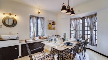 Villa Deluxe | Ristoranti