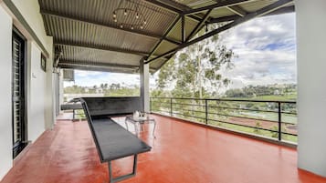 Deluxe Villa | Terrace/patio