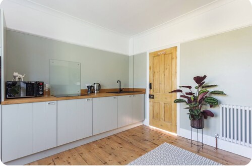 Southampton Apartment - Near Hospital, City & University, Free On-street Parking