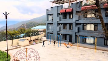 Area anak-anak