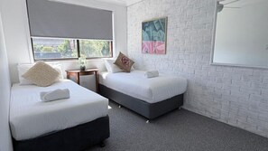 Iron/ironing board, free WiFi, bed sheets