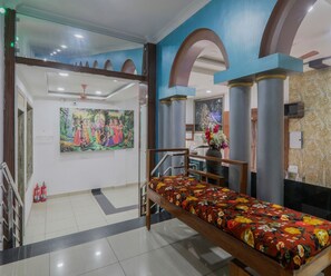 House | Reception - Collection O Koyla Nagar Industrial Estate (Dhanbad)
