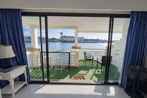 Interior - Condo 2 BR in Laguna (Lake View) (Phuket)
