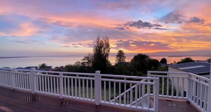 Home with spectacular views of Lake Illawarra