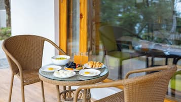 Casa de campo Deluxe | Restaurante al aire libre