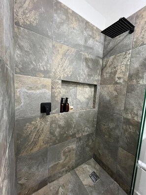 Hair dryer, towels, soap, toilet paper - Zibatá Apartment : 2 bedrooms + private terrace + Starlink (Zibatá)