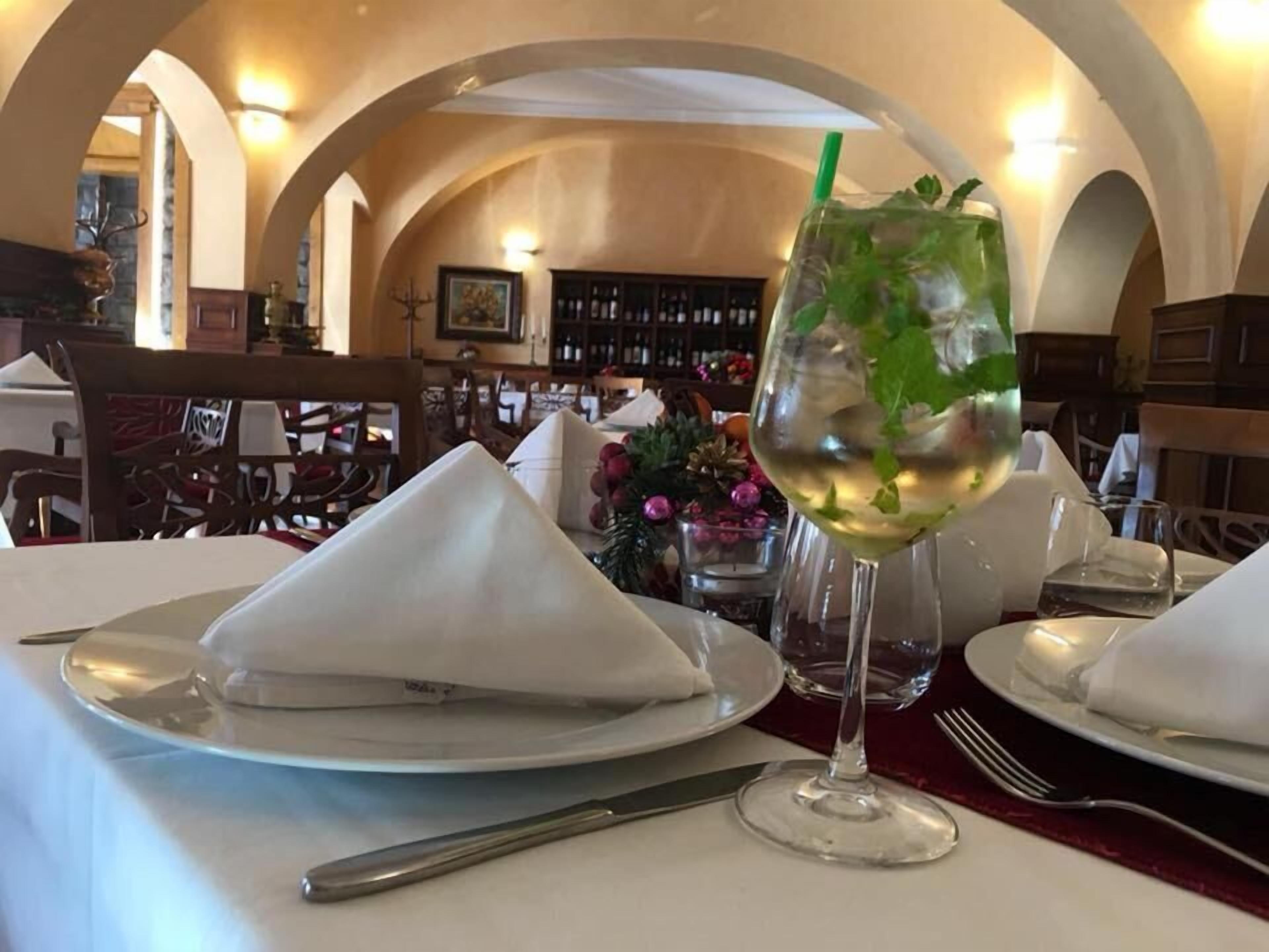 双人房, 阳台, 城市景观 | 用餐