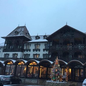 Double Room, Balcony, City View | Exterior - Hanul Bran (Bran)