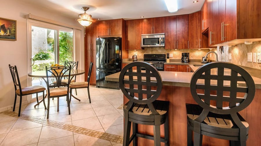 @marbella Lane-hidden Oasis 2BR Condo w/ Pools/gym