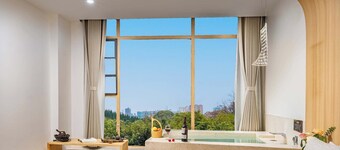 Dujiangyan Gongzuo Private HotSpring Inn