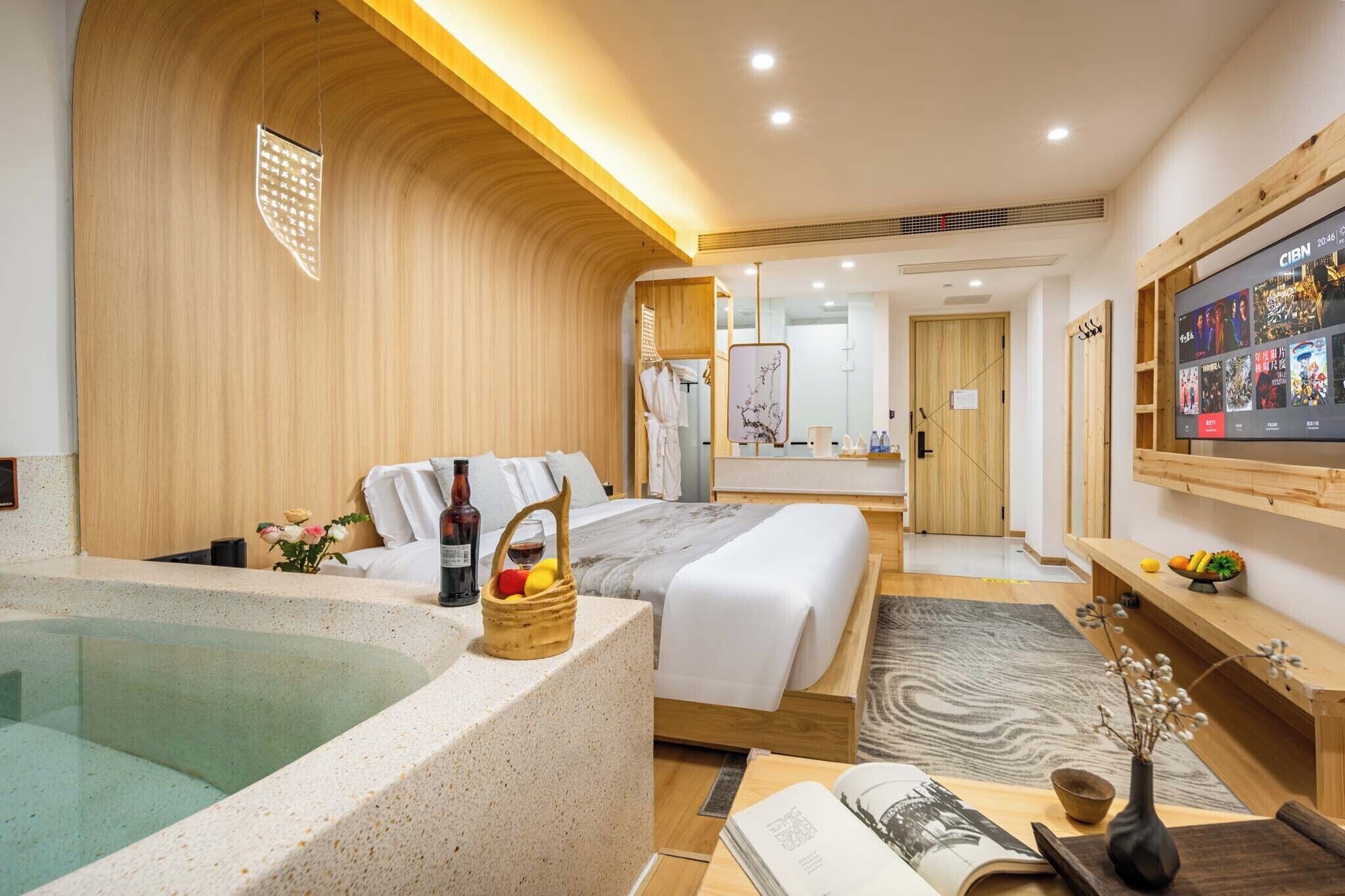 Superior Double Room, City View