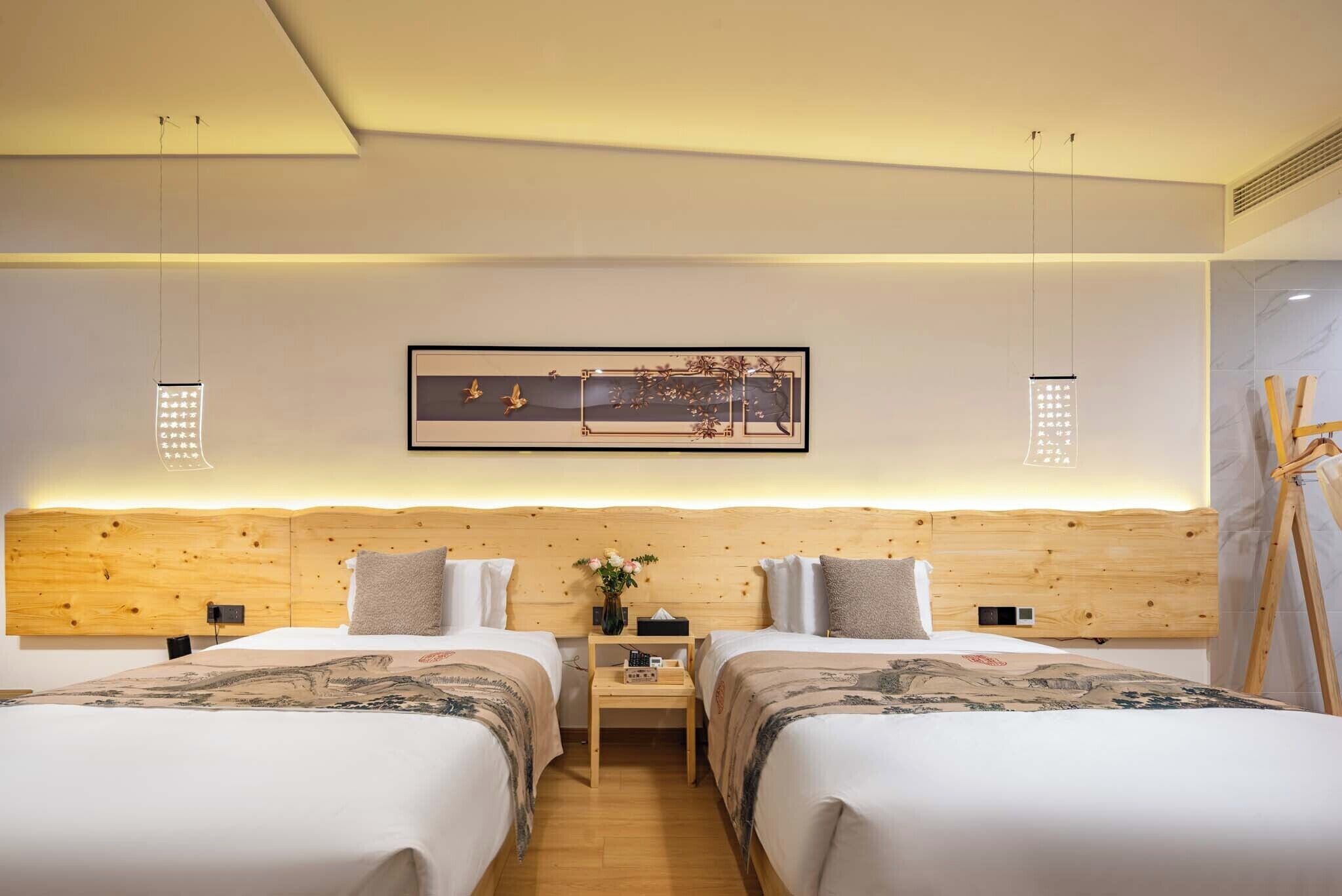 Senior tvåbäddsrum - utsikt mot staden