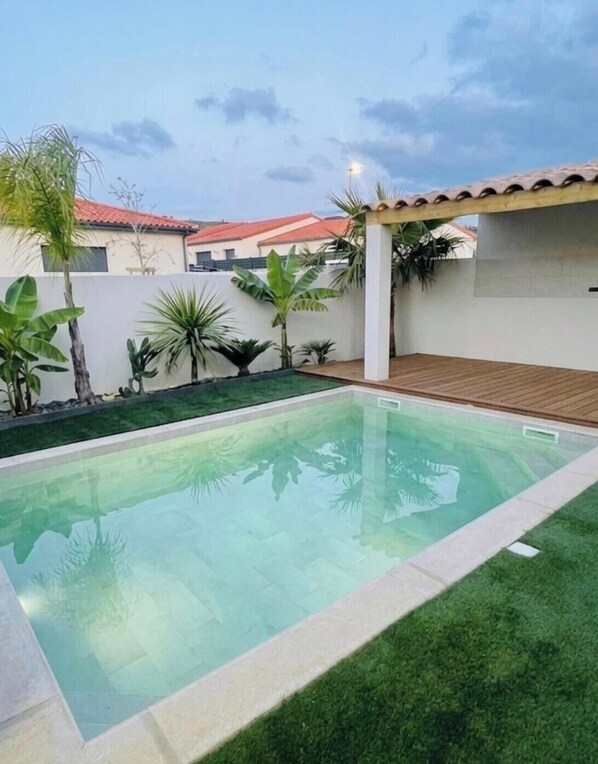 Pool - Vrbo Property (Thuir)