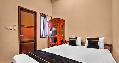 OYO 95211 Duta Hotel Banyuwangi