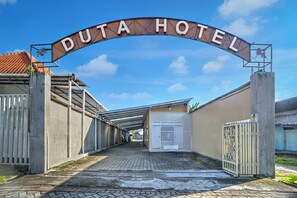 Miscellaneous - OYO 95211 Duta Hotel Banyuwangi (Jajag)