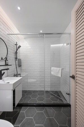 Bathroom - NORDIC DUKE INN (Hualien city)