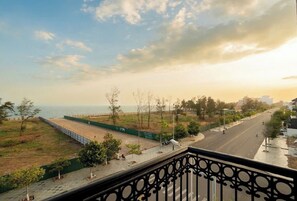 Deluxe Apartment, Sea View | Property grounds - Khach san & Can ho Cong Phung (Phan Thiet)