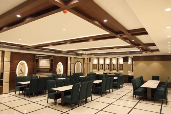Restaurant - HOTEL REGALIA (Bathinda)